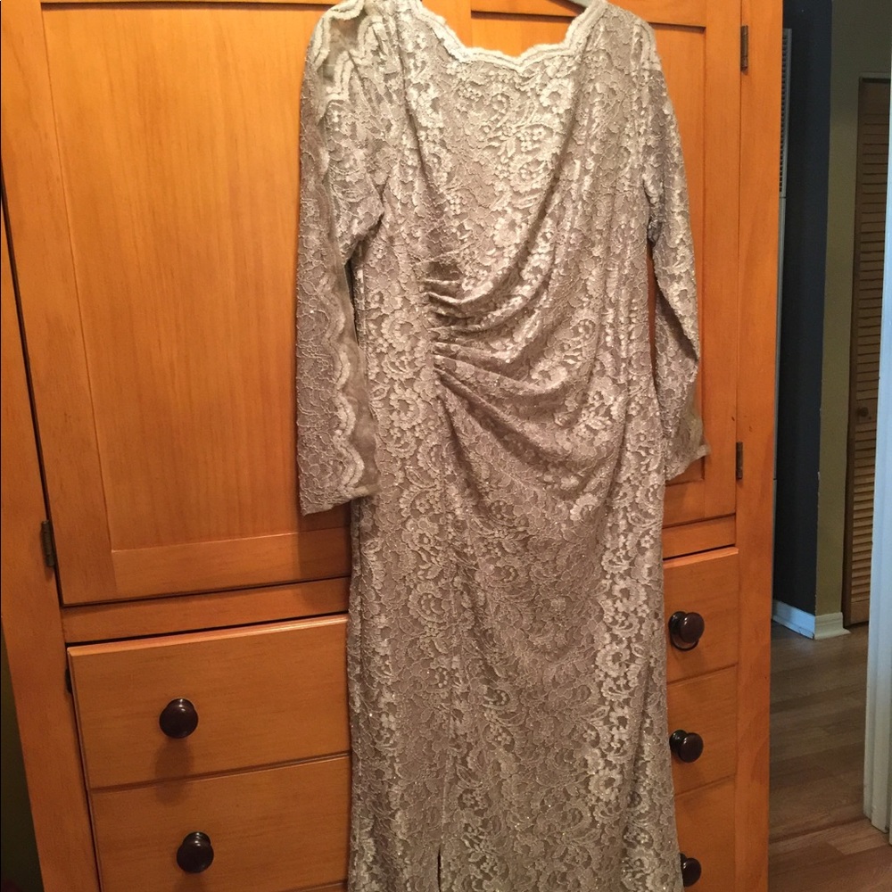 Cachet Dress